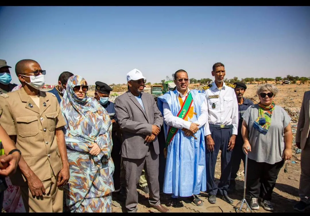 الوزير المنتدب لدي وزير الداخلية المكلف باللامركزية والتنمية المحلية :التوجه لإنتاج حاويات النفايات محلياً بدل استيرادها