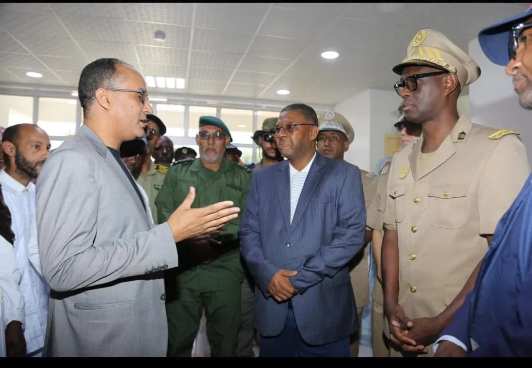 جولة ميدانية  لمعالي الوزير المنتدب لدي وزير الداخلية وترقية اللامركزية المكلف باللامركزية والتنمية المحلية  يعقوب ولد سالم فال لمتابعة مشاريع تنموية في مقاطعة الميناء